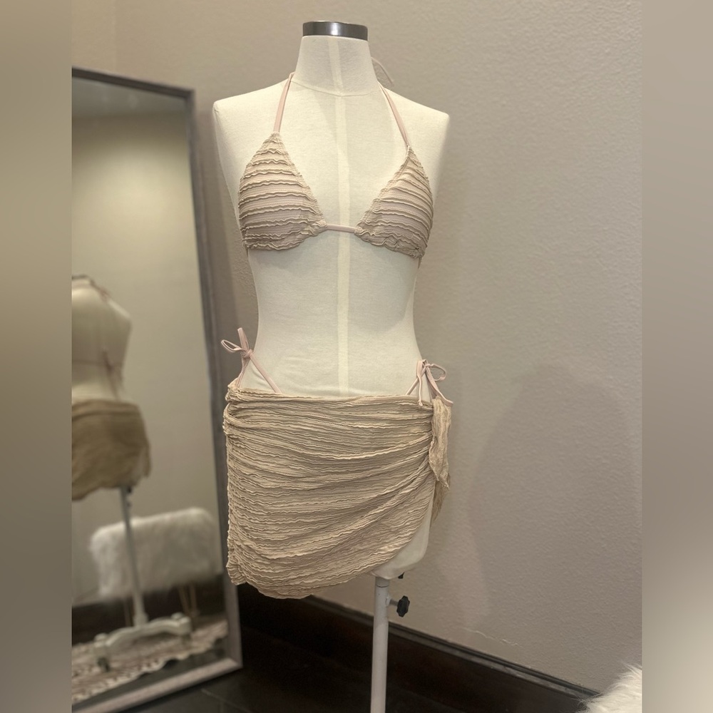 Beige Textured Bikini Set - Picture 2 of 3